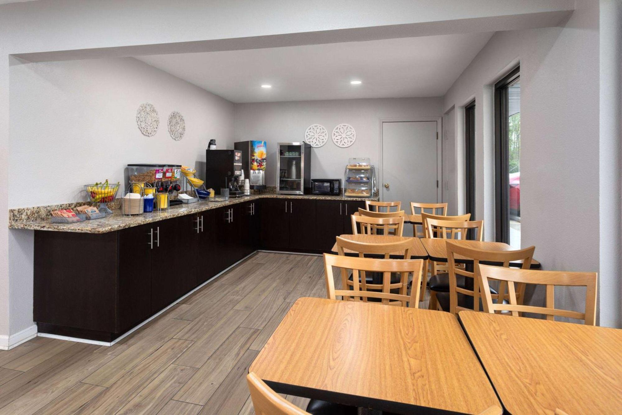 Days Inn By Wyndham Douglasville-Atlanta-Fairburn Road Ngoại thất bức ảnh